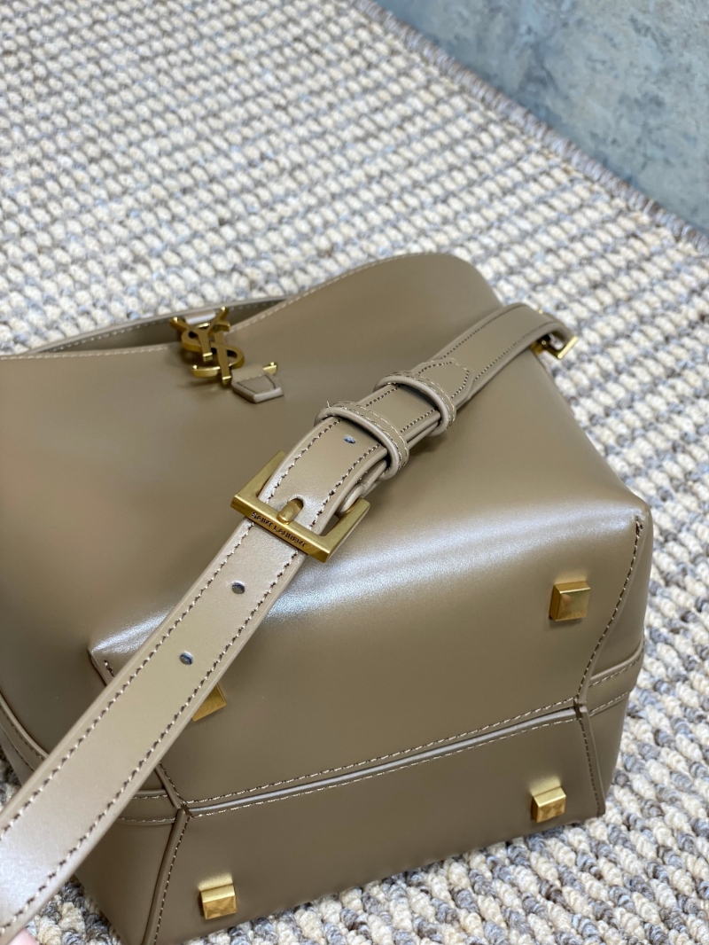 Y51 top handle bags